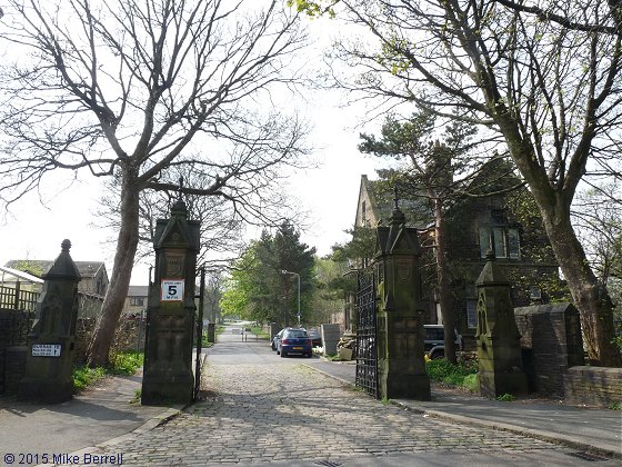The Entrance to Bowling Cemetery, Burras Road
